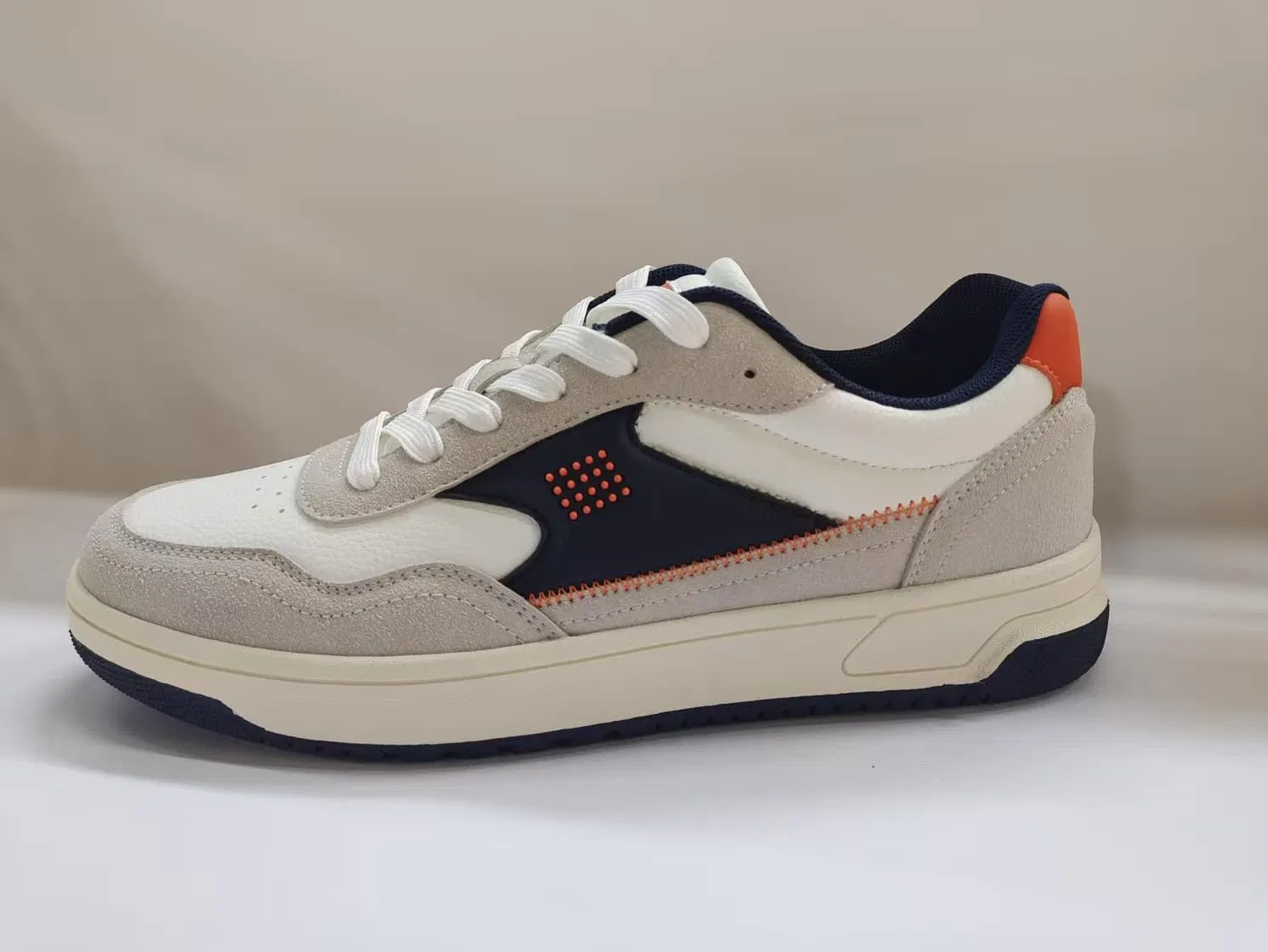 Stylish Men's Sneakers for Ultimate Comfort and Performance