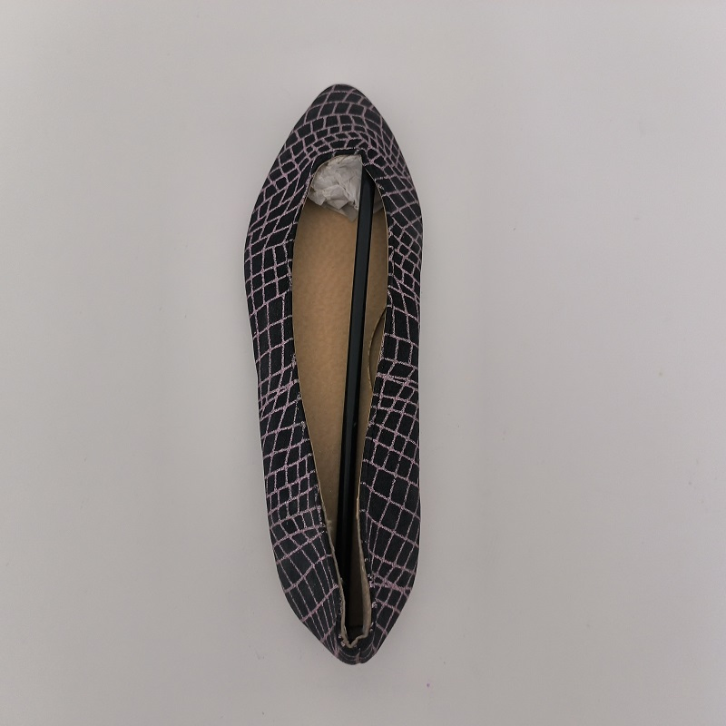 Black &amp; Pink Grid Pattern Pointed-Toe Flats