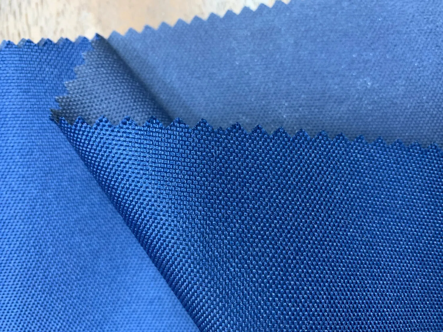 Poly Oxford Fabric PU Coated Fabric 600d Water Proof Wr Polyester