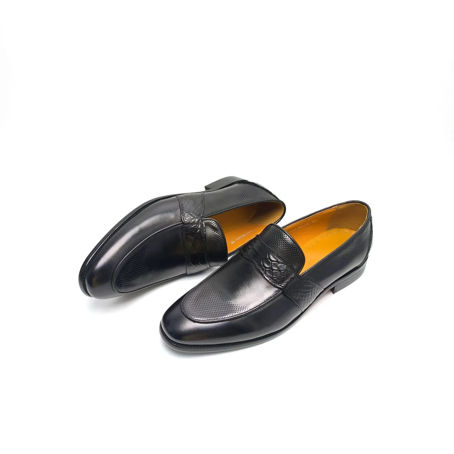 Stylish Handcrafted Leather Loafers for Men - Casual Office Wear