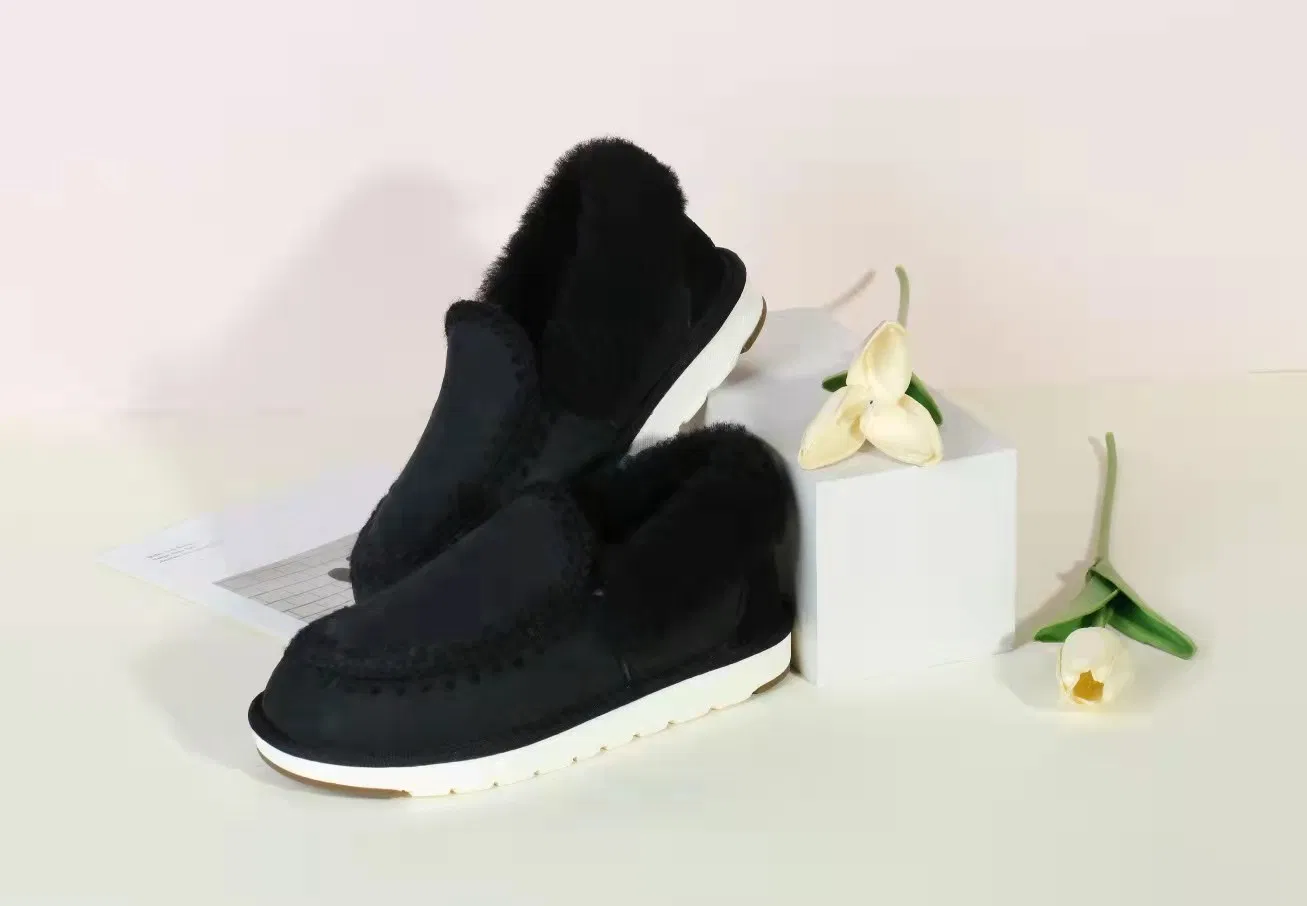Hot Sale Natural Moccasins for Outdoors Women Style