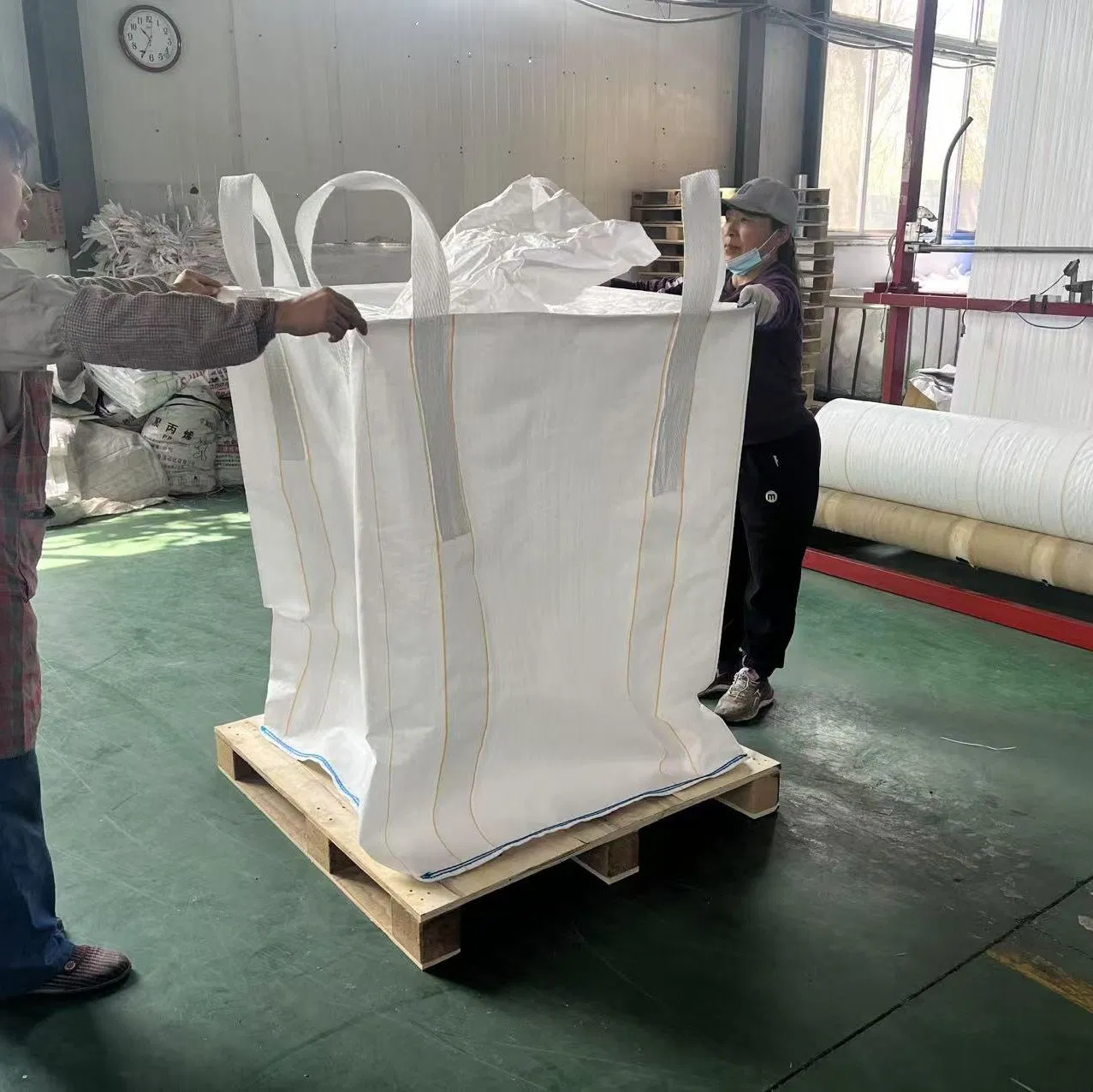 Food Grade Plastic Bag Type Q Super Sack 1 Ton Jumbo Bag Laminated Conductive PP Woven Bag FIBC 1250 Kg Big Bag for Chemical Products