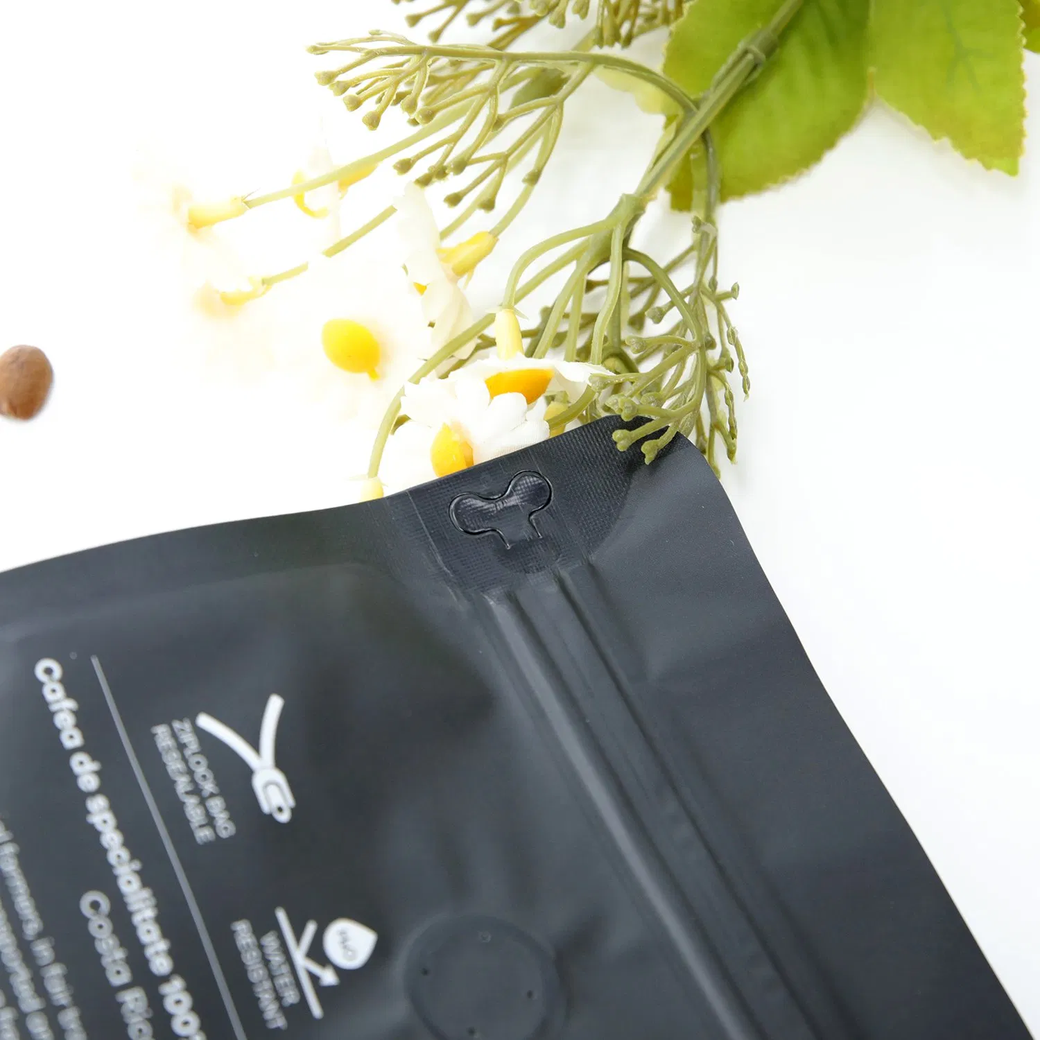 Flat Bottom Aluminum Foil Kraft Paper Food Packing Zipper Stand up Plastic Valve Pouch Tea Protein Powder Mylar Zip Lock Doypack Coffee Bean Packaging Bag