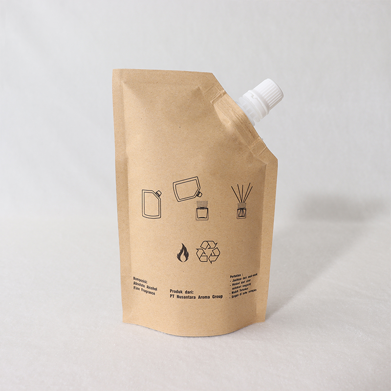Eco Friendly Custom Printed Kraft Paper Recyclable Liquid Refill Spout Bag Biodegradable Pour Pouches 500ml And 1L