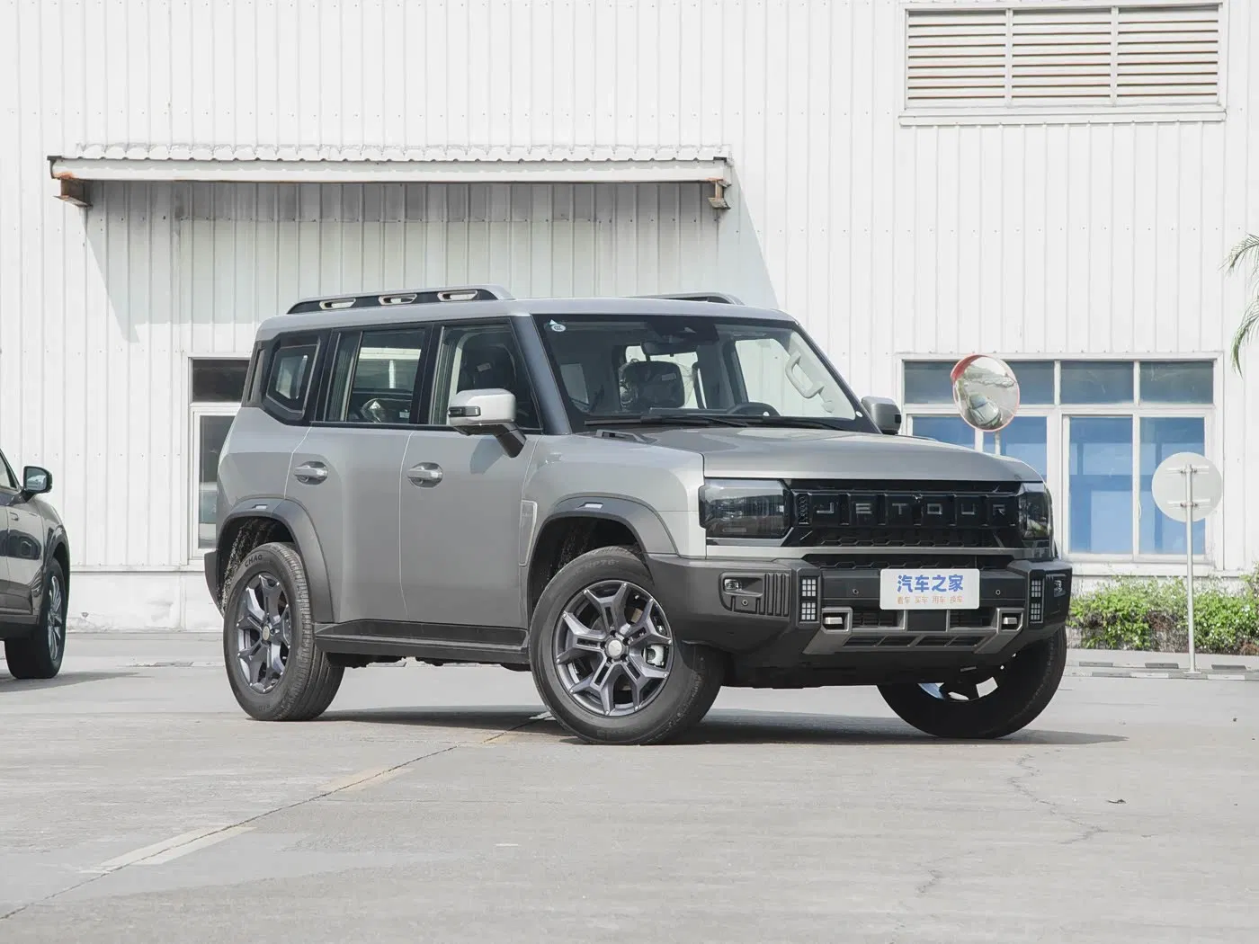 2025 Jetour Traveller 2.0td DCT Xwd Crossover Vehicle with Advanced Safety Features