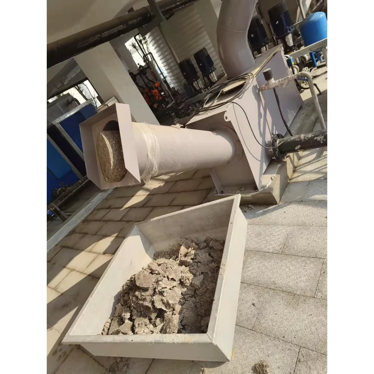 Innovative River Lake Screening System with Custom Mechanical Bar Screen