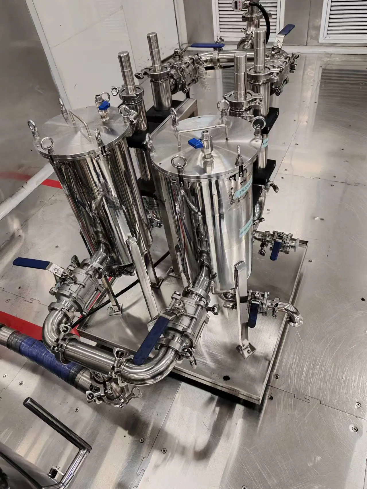 Industrial Adhesive Mixing System with Automatic Feeding and Vacuum Mixer