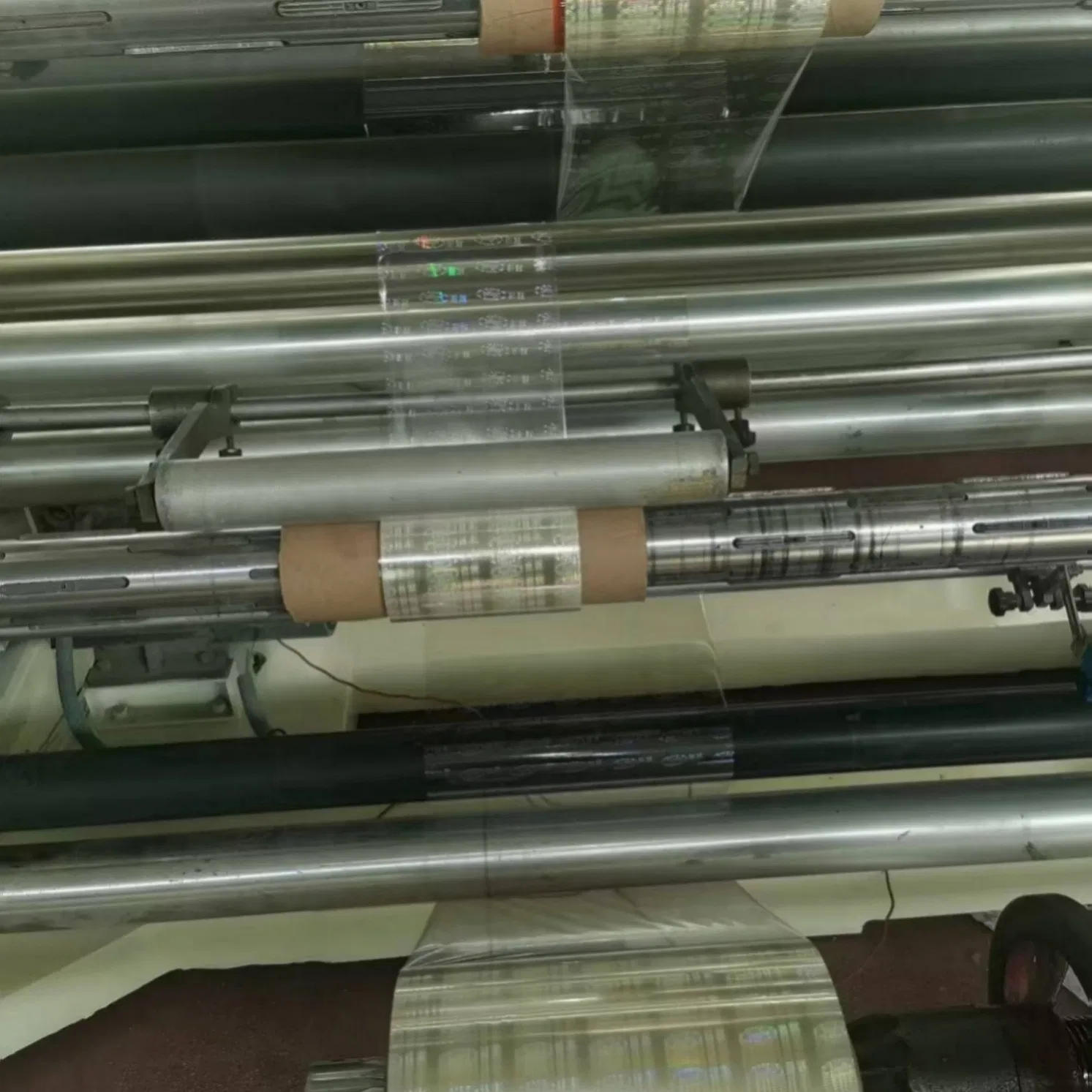 Precision Control 1600mm Slitter Rewinder Includes Web Inspection System for Detecting Material Defects During Processing