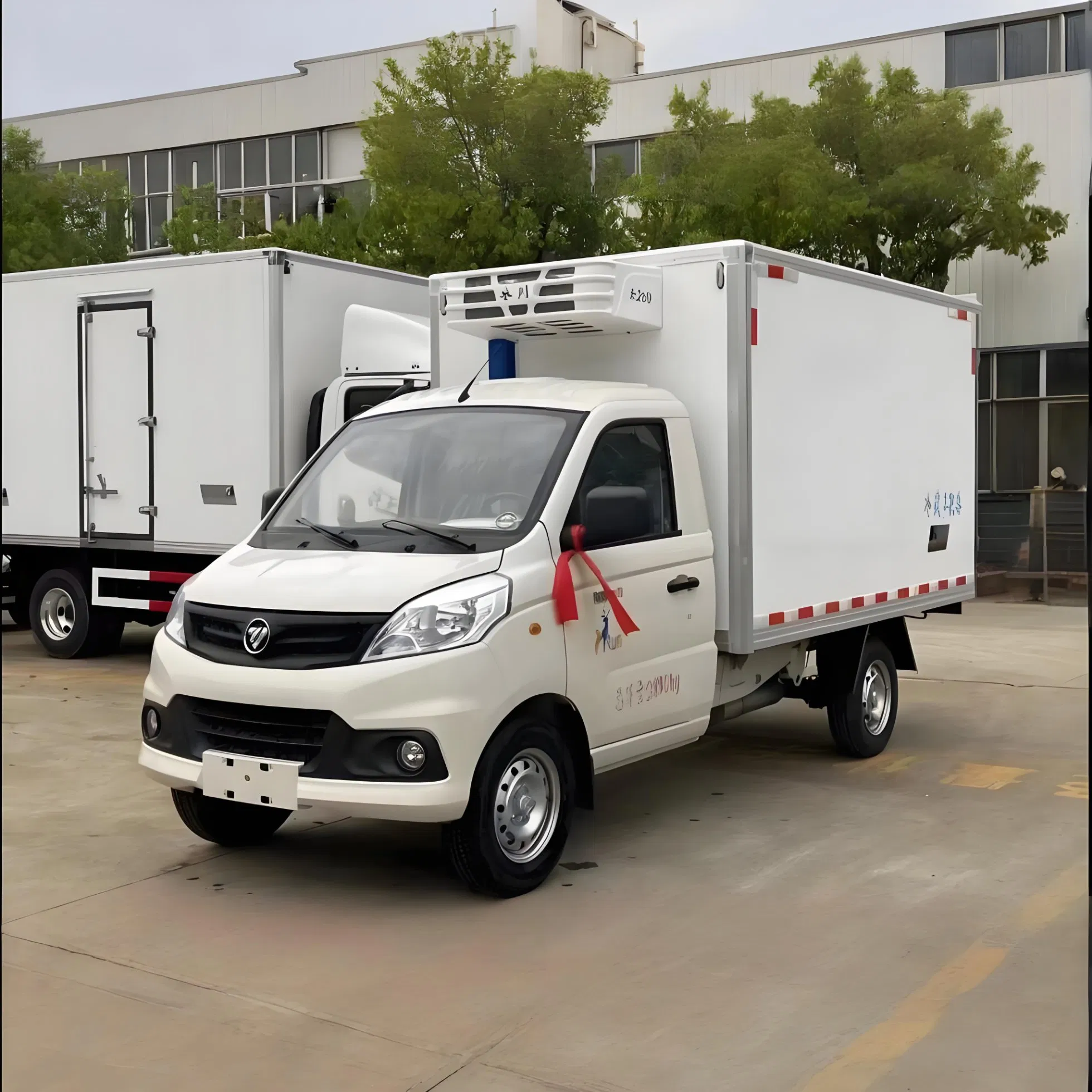 Small Refrigerated Vehicles Ensure The Safety and Quality of Distribution