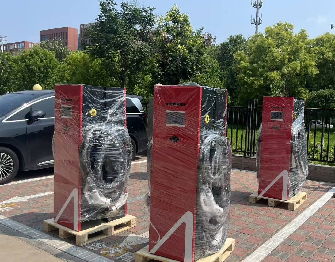 Mcs 1500A Mega Charging System 1.2MW Fast EV Charging System for Bus Truck