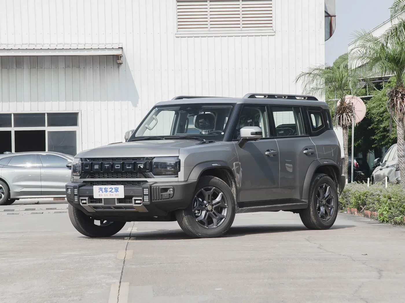 2025 Jetour Traveller 2.0td DCT Xwd Crossover Vehicle with Advanced Safety Features