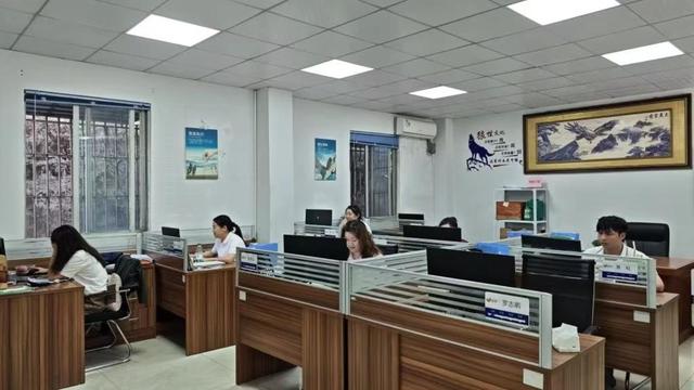 SHE Auto LED headlights and automotive parts manufacturing