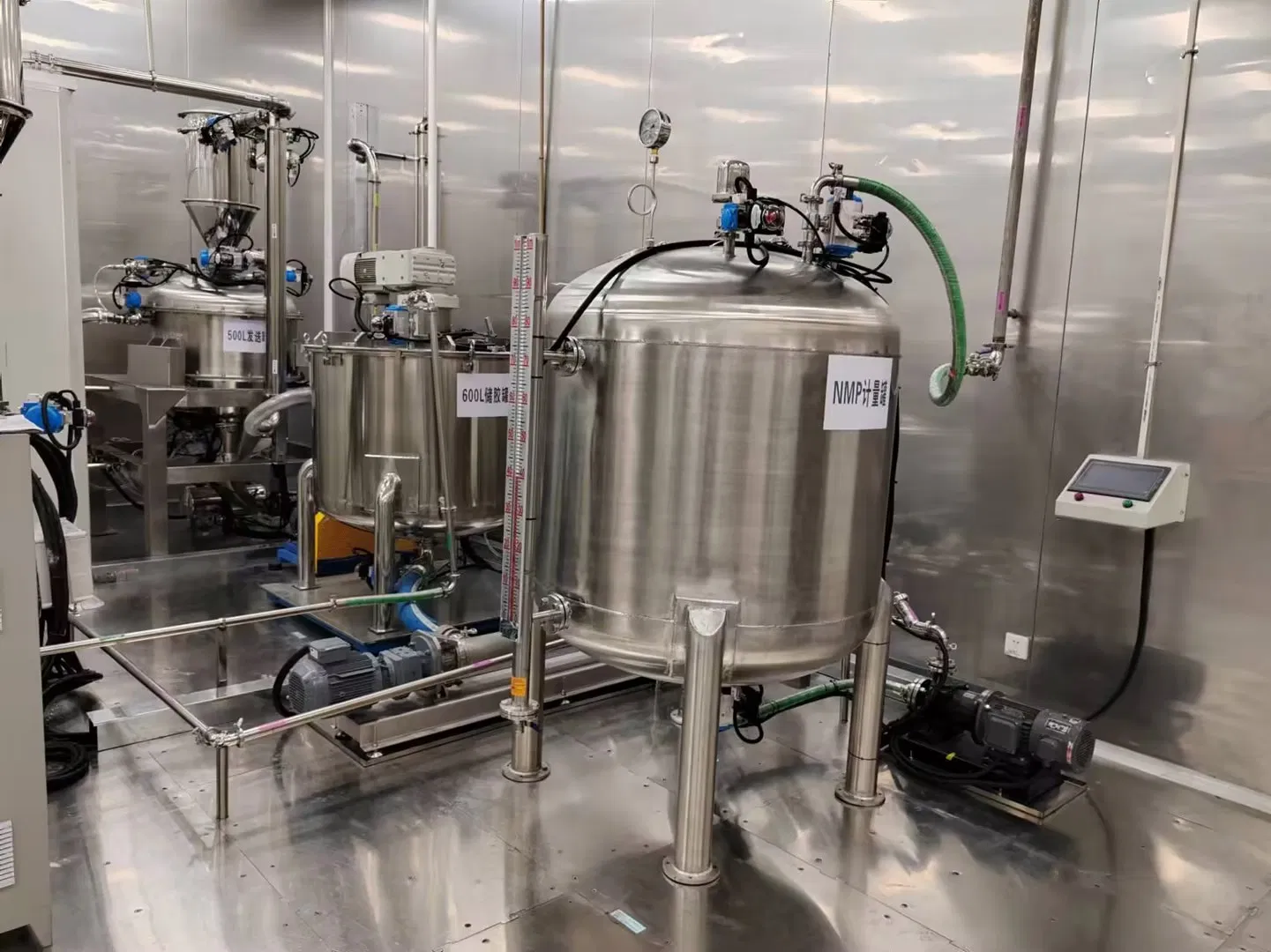 Industrial Adhesive Mixing System with Automatic Feeding and Vacuum Mixer