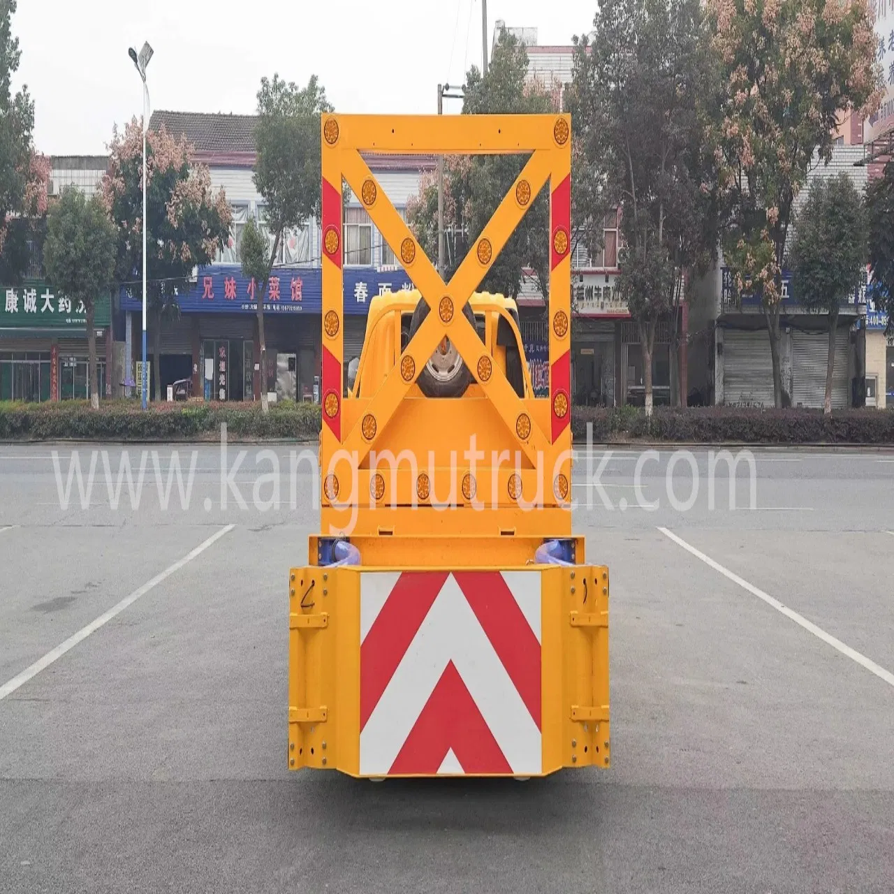 Foton S1 Dual Row Vehicle with Impact Prevention Buffer System for Urban Road Repair Safety