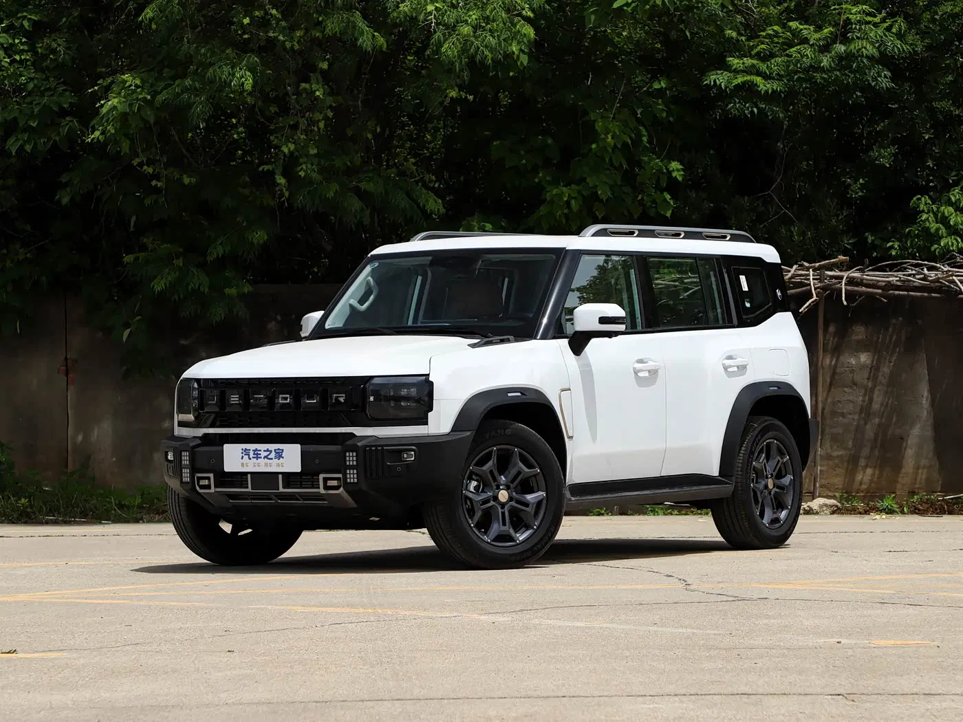 Jetour Traveller View 2