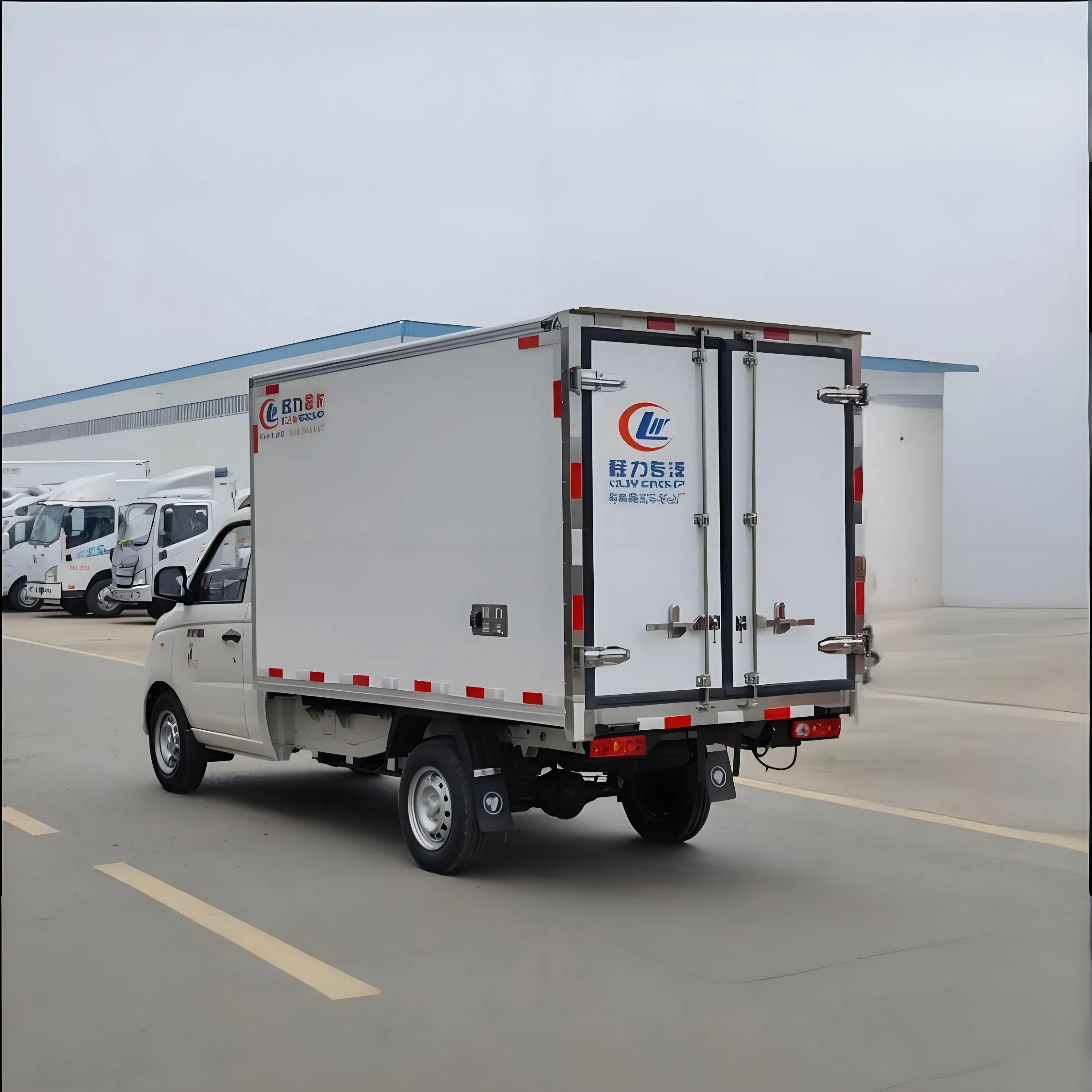 Small Refrigerated Vehicles Ensure The Safety and Quality of Distribution
