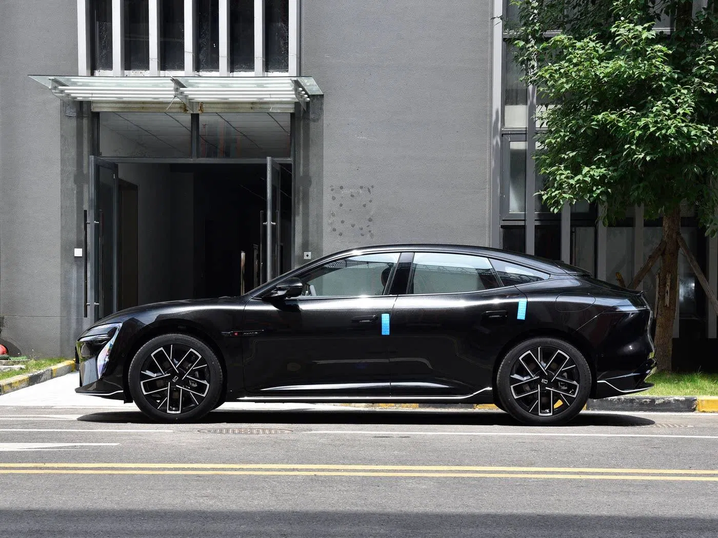 Changan Avatar 06 EV Sedan Car 2025 Max EV Strong Safety Electric New Energy Used Vehicle