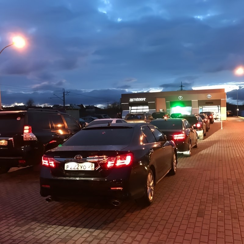 Touchless Car Washing Car Wash Machine with Automatic Windshield Cleaning - Ideal for Taxi Stands