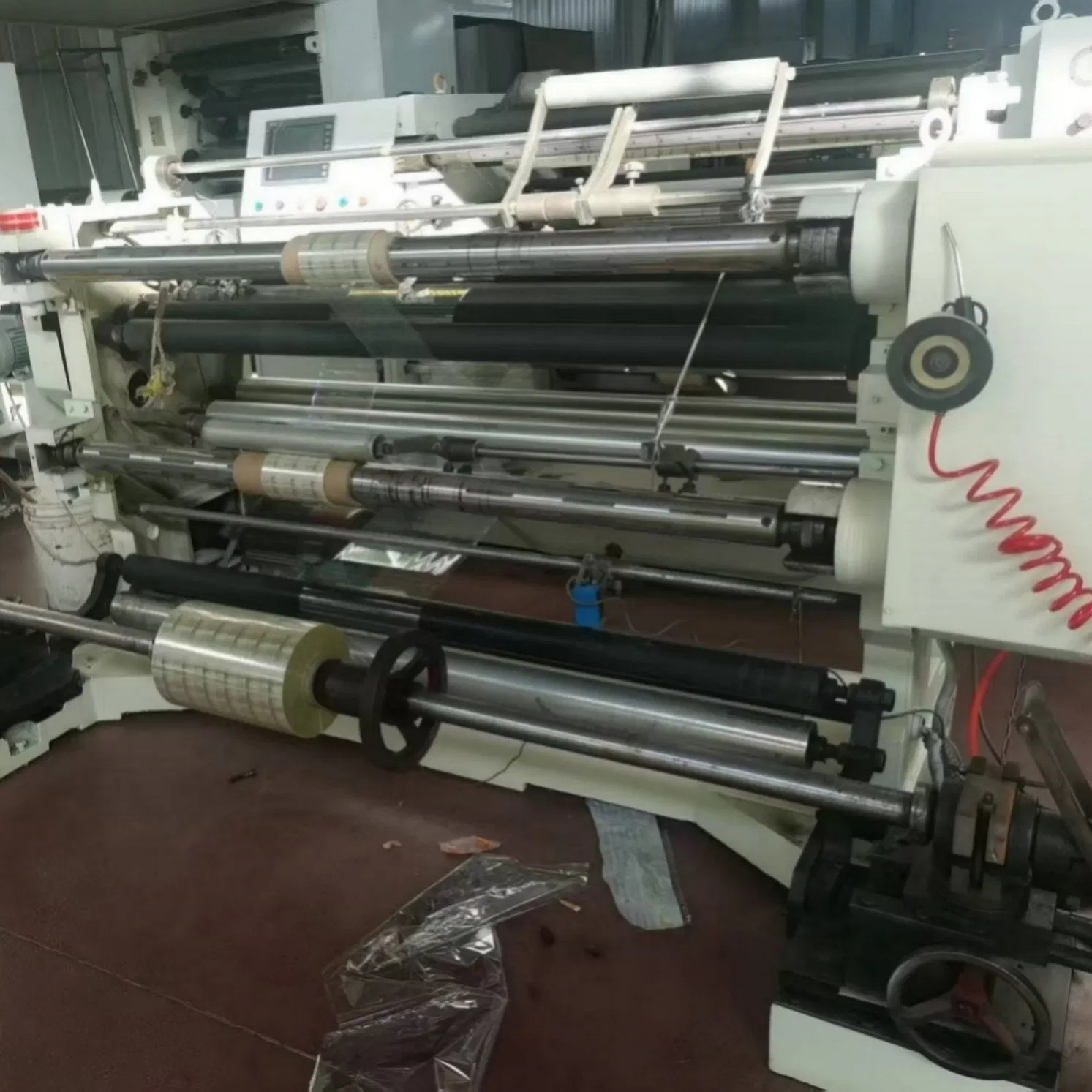 Precision Control 1600mm Slitter Rewinder Includes Web Inspection System for Detecting Material Defects During Processing