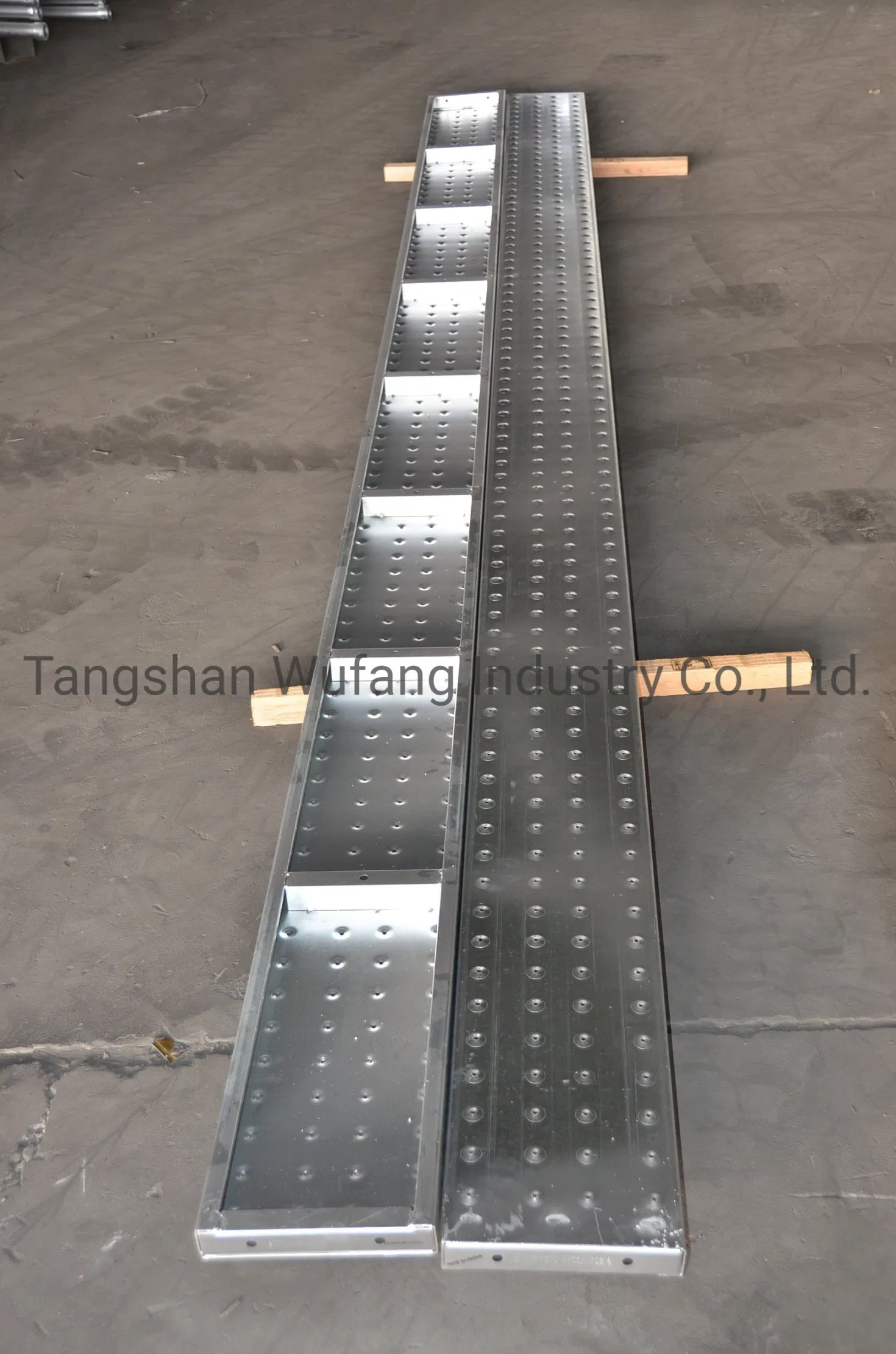 Perforated Steel Catwalk Plank with Hook Metal Scaffold Plank