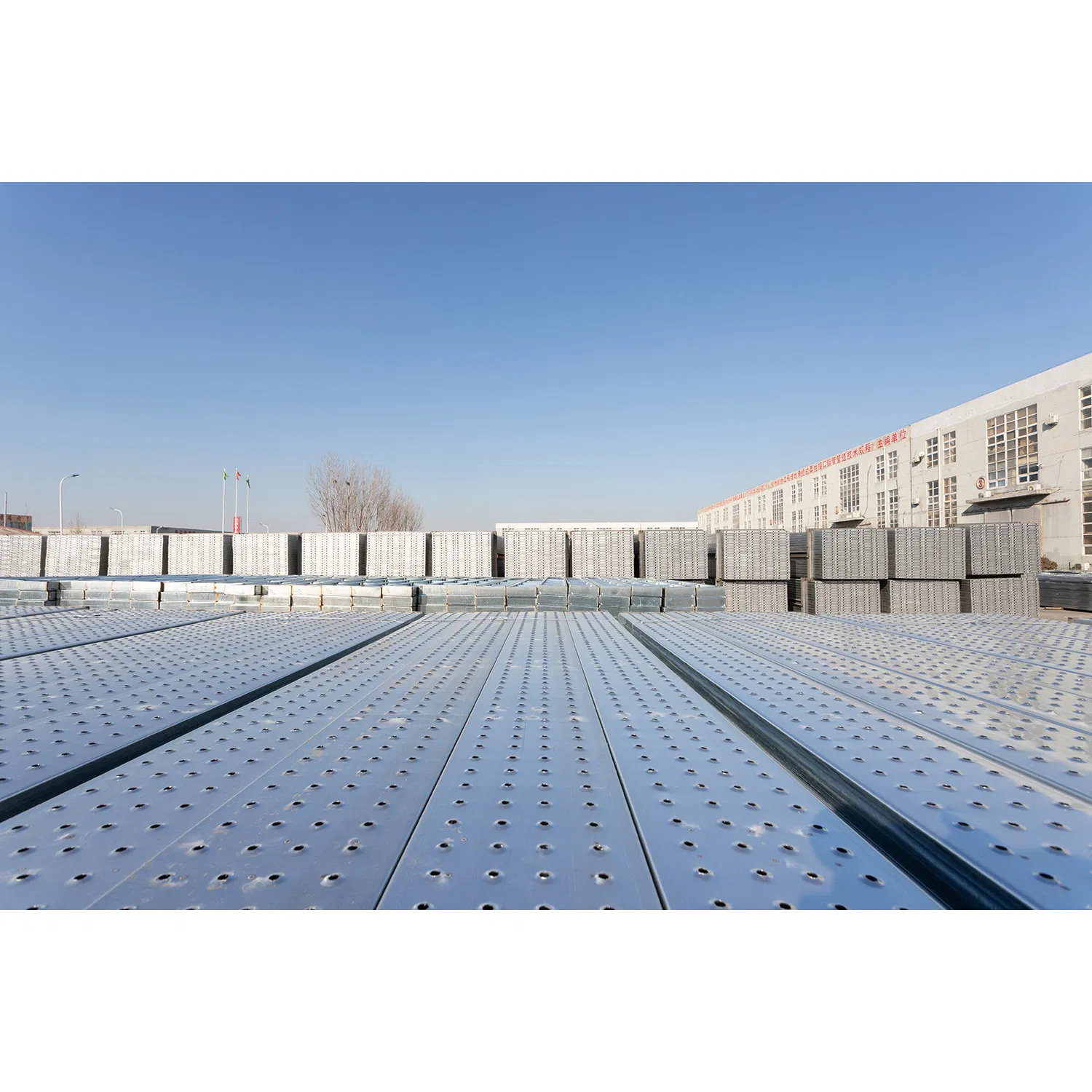 Scaffolding System Construction Equipment Tools En12811 210mm 240mm American and European Planks/Boards for Building Material