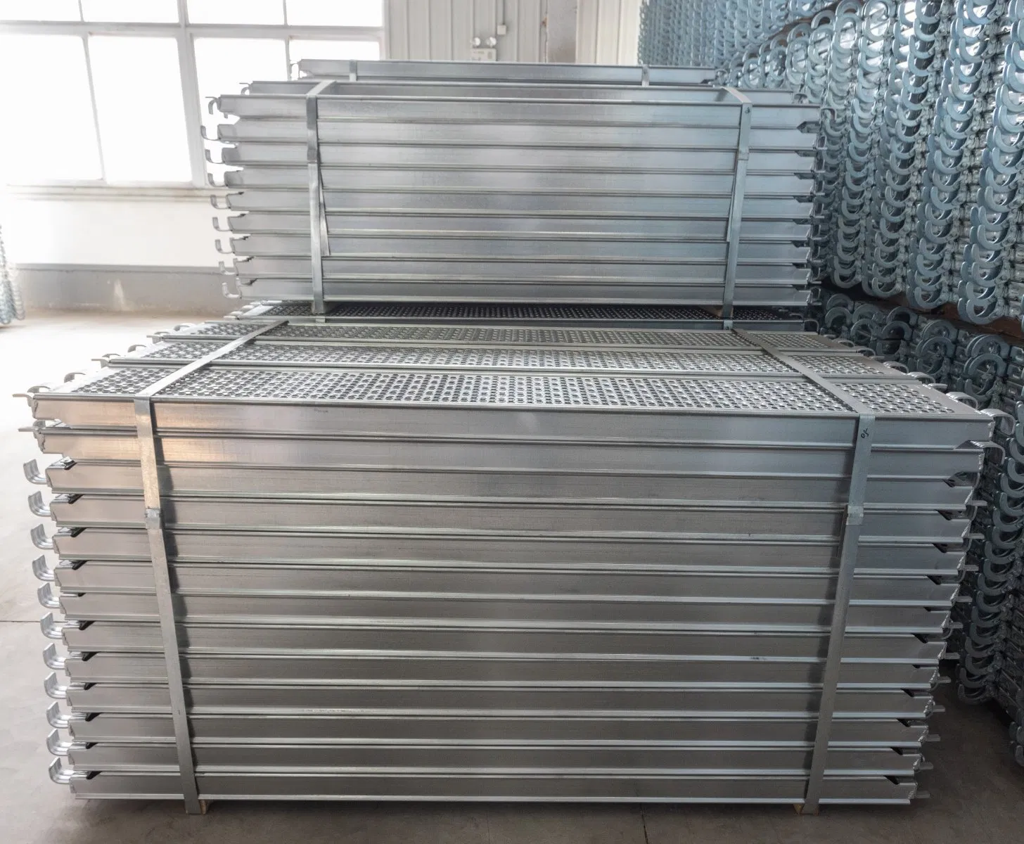 Steel Plank Galvanized Ringlock Scaffolding Metal Plank Walk Boards for Scaffolding