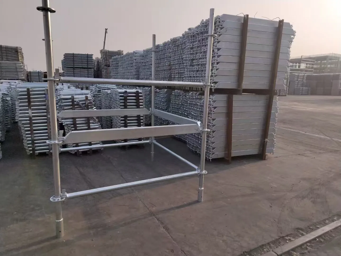 Heavy-Duty Ringlock Scaffolding System for Safe Construction Andamios Use