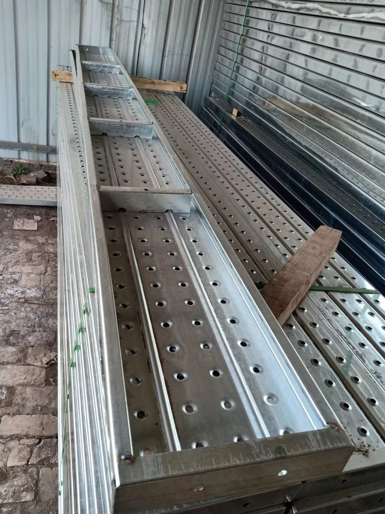 High Durability Adjustable Perforated Anti Slip Scaffold Construction Steel Plank