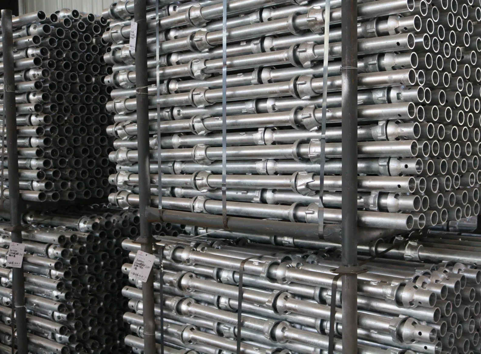 Heavy Duty Steel Cup Lock Scaffolding System with Accessories