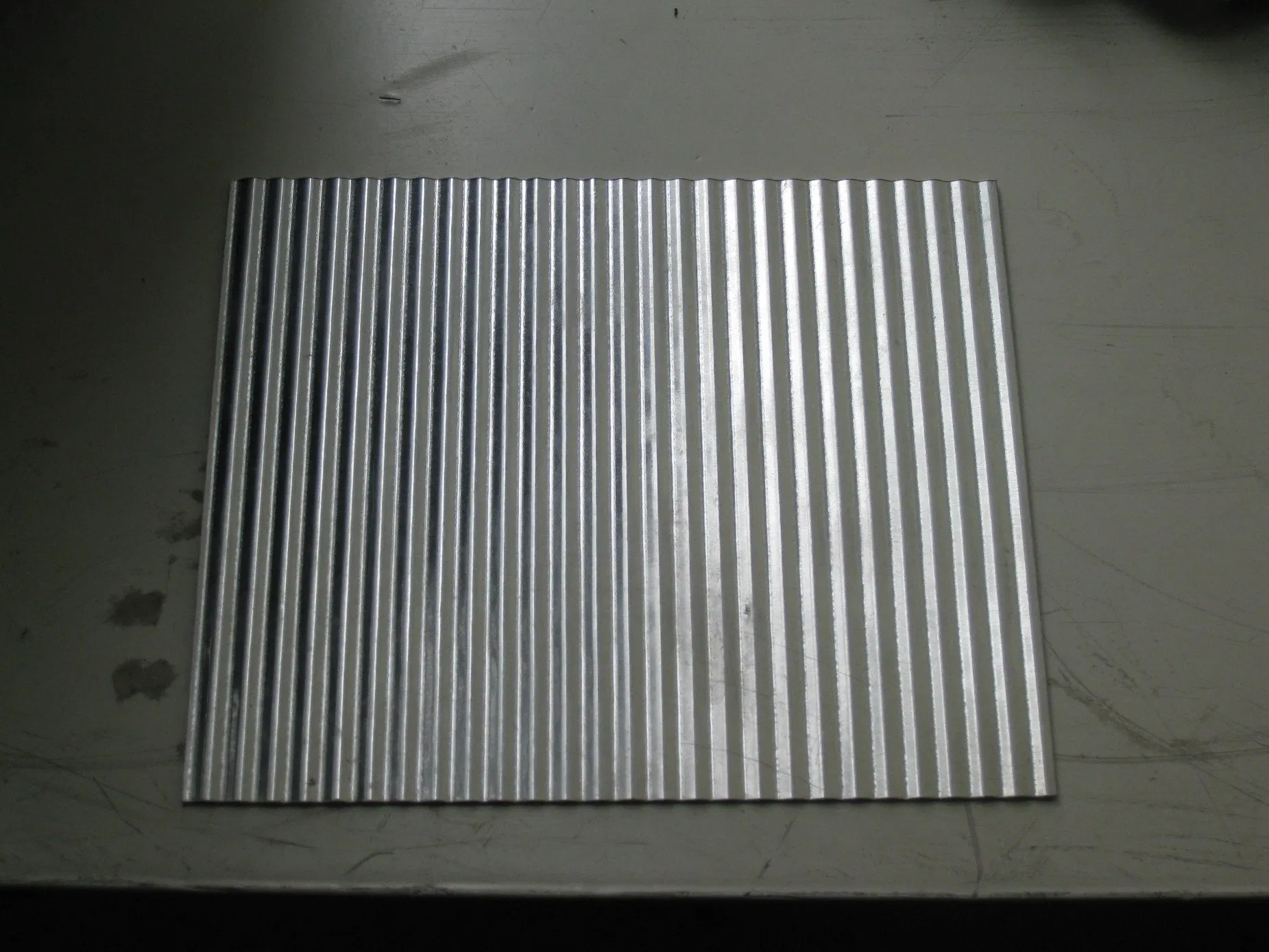 High Quality Anti-Slip Aluminum Tread Plate 3003 5052 Embossed Pattern Sheet