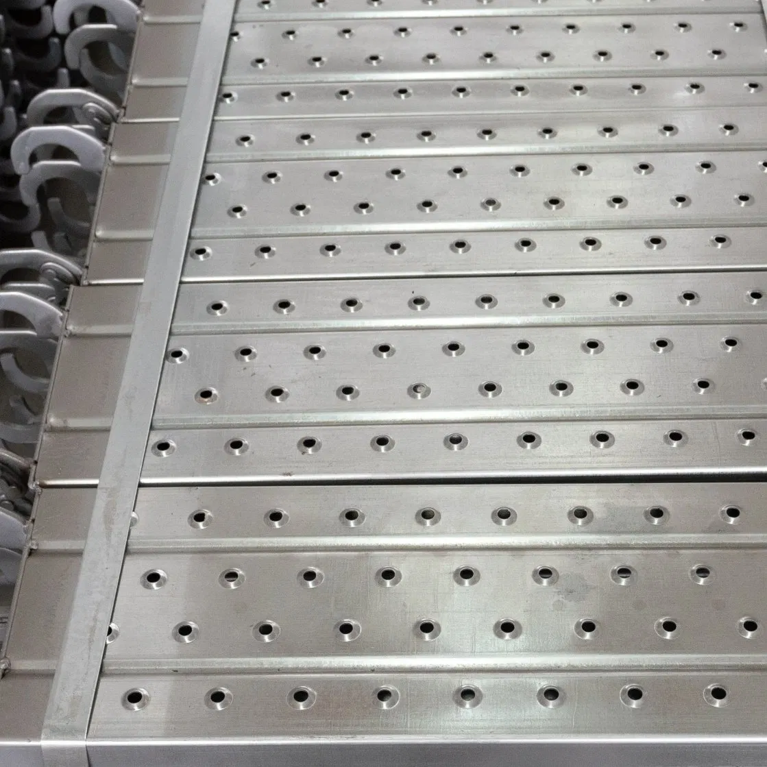 Steel Plank Galvanized Ringlock Scaffolding Metal Plank Walk Boards for Scaffolding