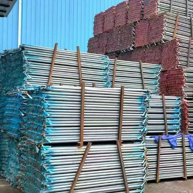 Heavy-Duty Ring Lock Scaffolding System for Construction Projects with Durable Scaffolding Planks