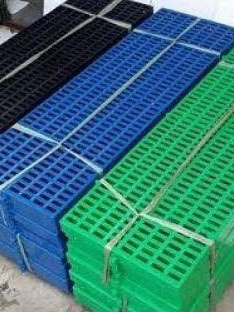 Stair Treads and Platforms Pedestrian Walkways and Bridges Anti Slip Stair Treads Easy to Install Fiberglass Grating