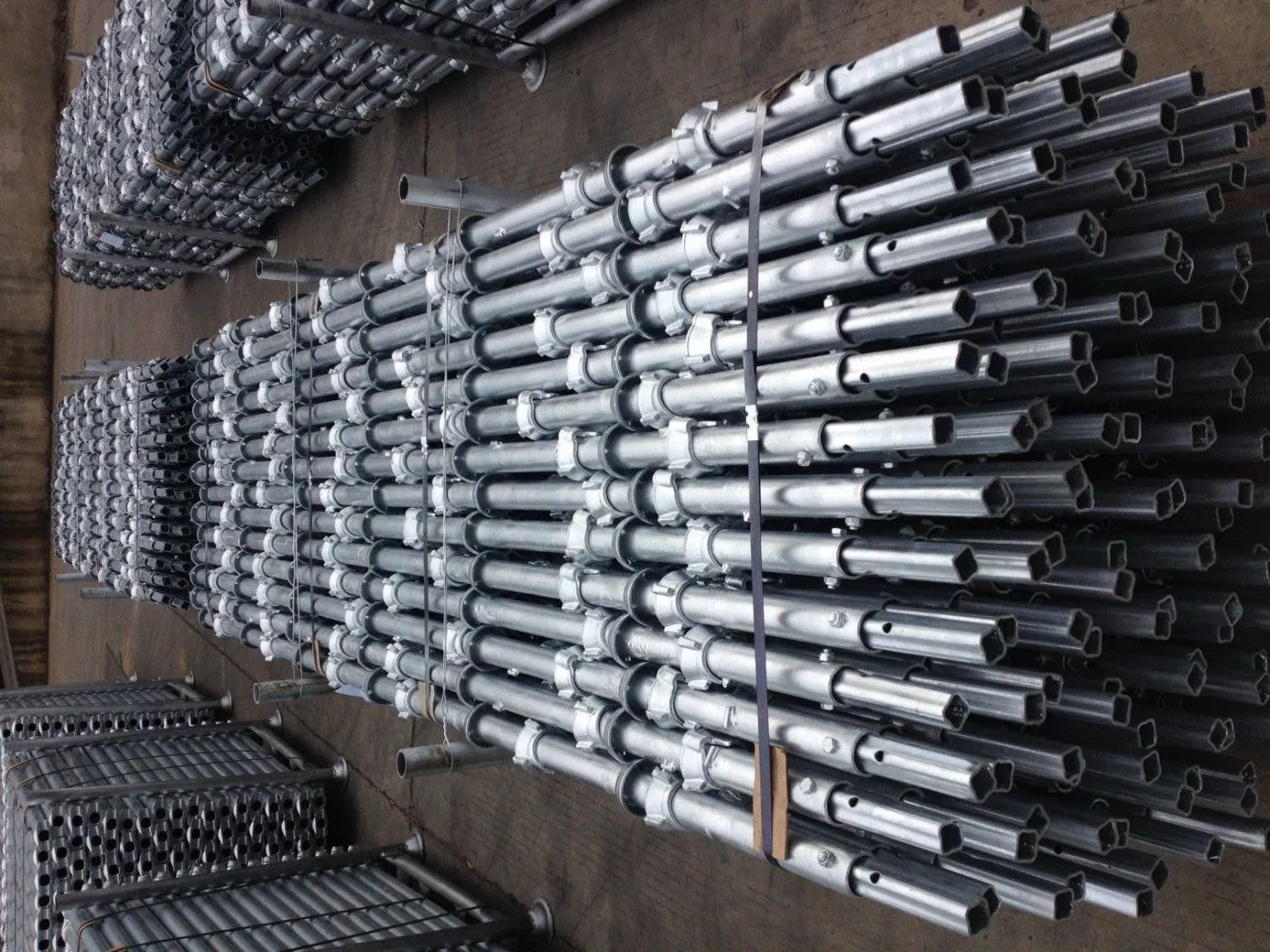 Galvanized Steel Cuplock Scaffolding for Construction Scaffolding Material Vertical Standard