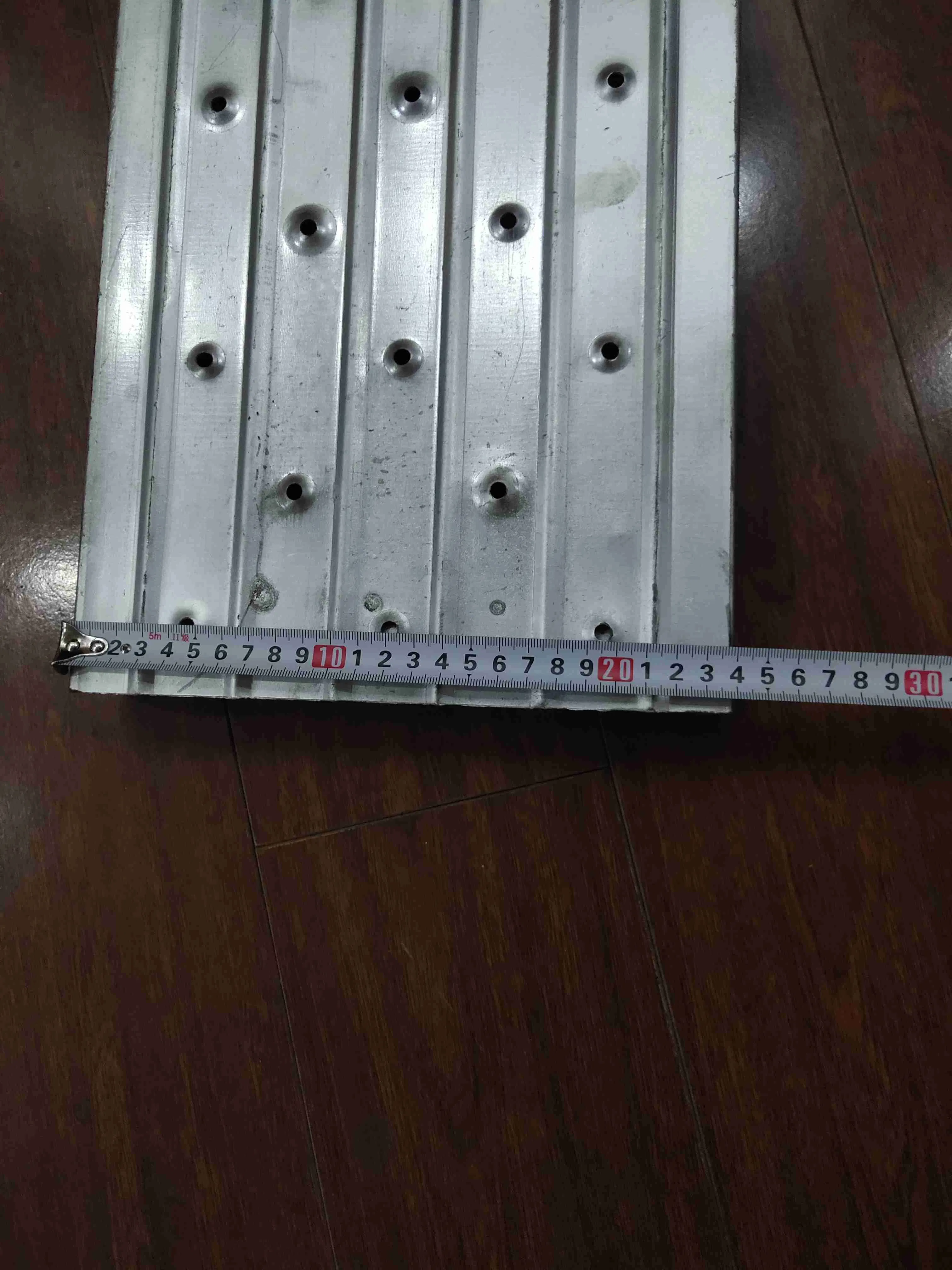 1-4m 240*38mm Scaffold Sand Prevention Galvanized Painted Scaffolding Perforated Steel Catwalk Scaffold Steel Plank