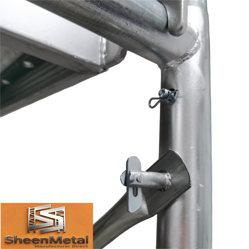 Heavy-Duty Painted Metal Scaffolding System for Construction Projects