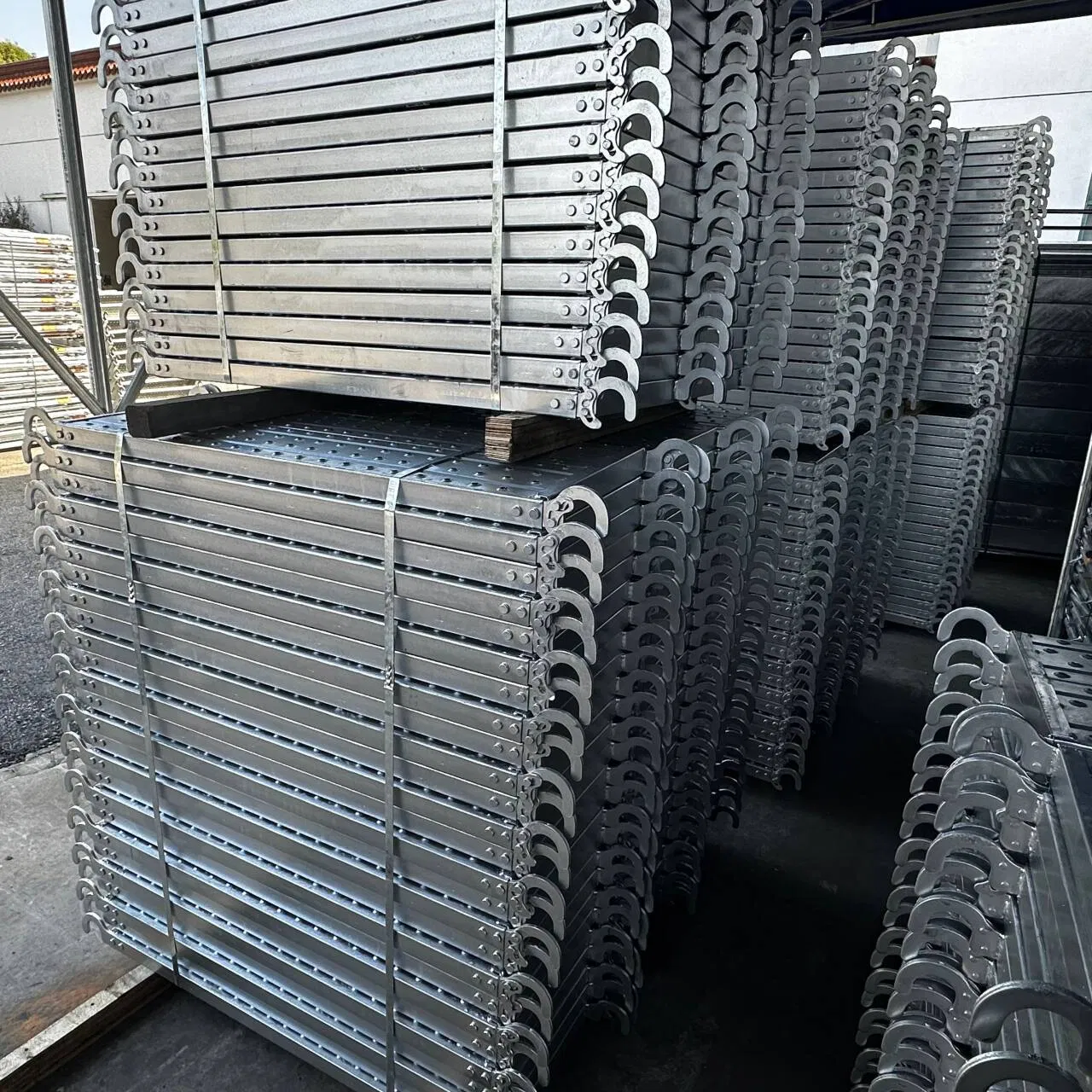 Steel Plank Scaffold Walk Board Galvanized Scaffolding Plank Durable Galvanized Steel Scaffolding Plank for Reliable Construction Projects