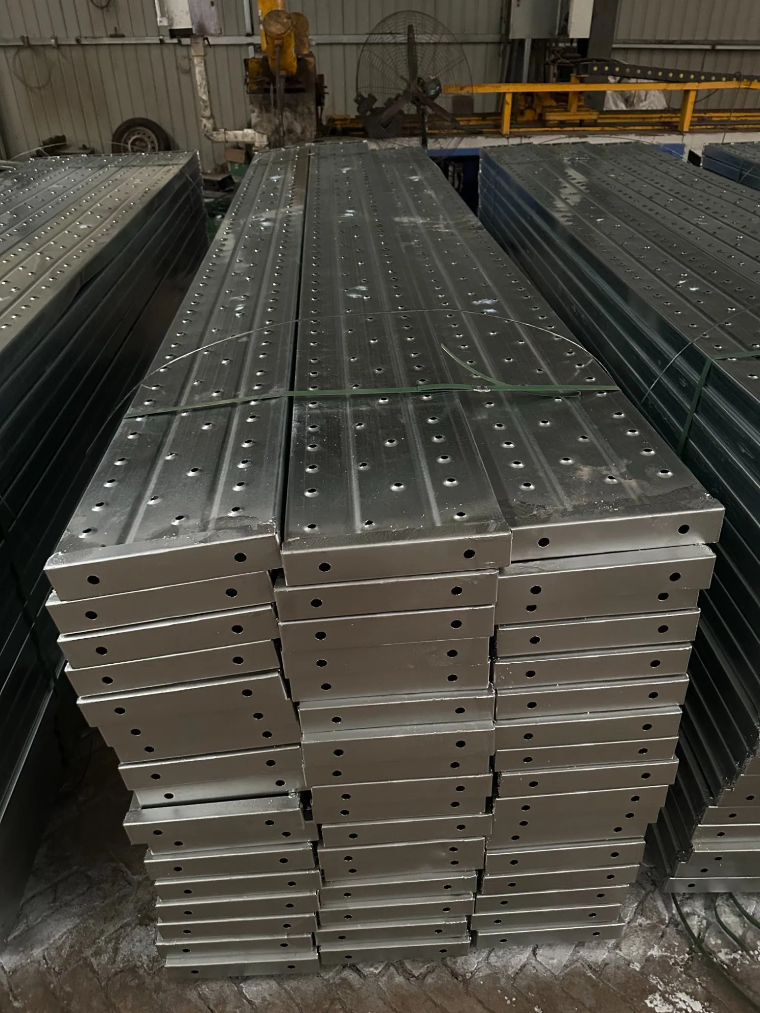 Reliable Anti Slip Perforated Heavy Duty High Strength Scaffold Perforated Steel Plank
