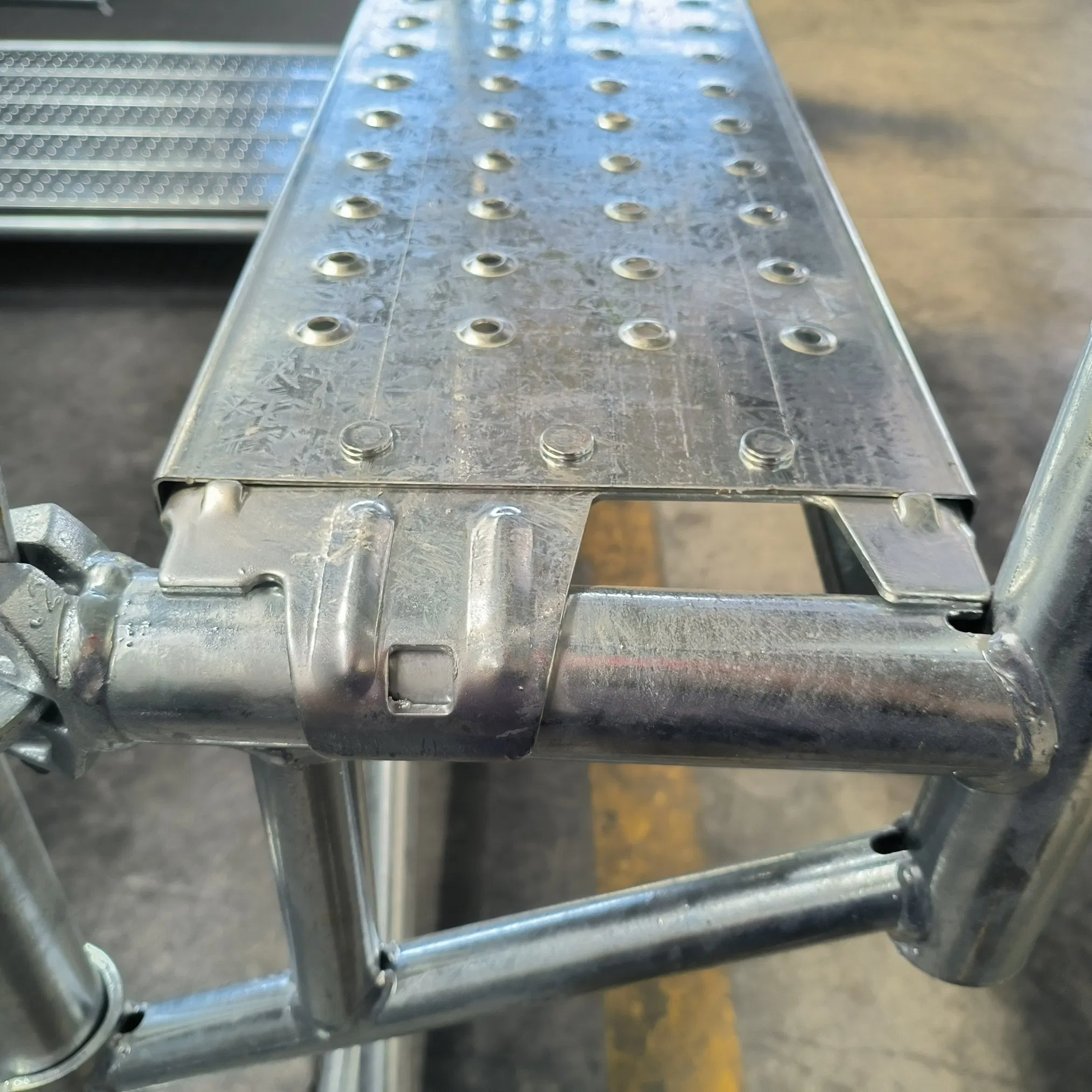 China Factory Steel Scaffold Galvanized Platform Scaffold Board Metal Plank with SGS Certificate