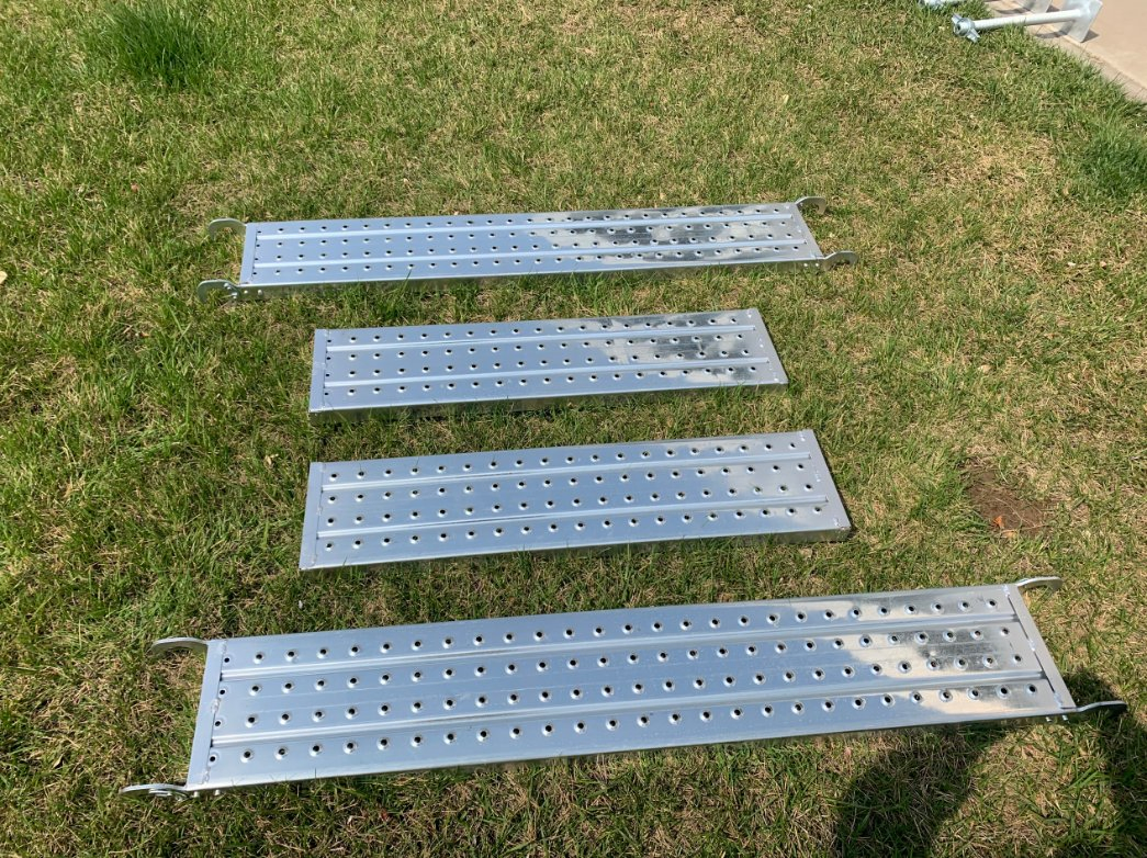 Perforated Steel Catwalk Plank with Hook Metal Scaffold Plank