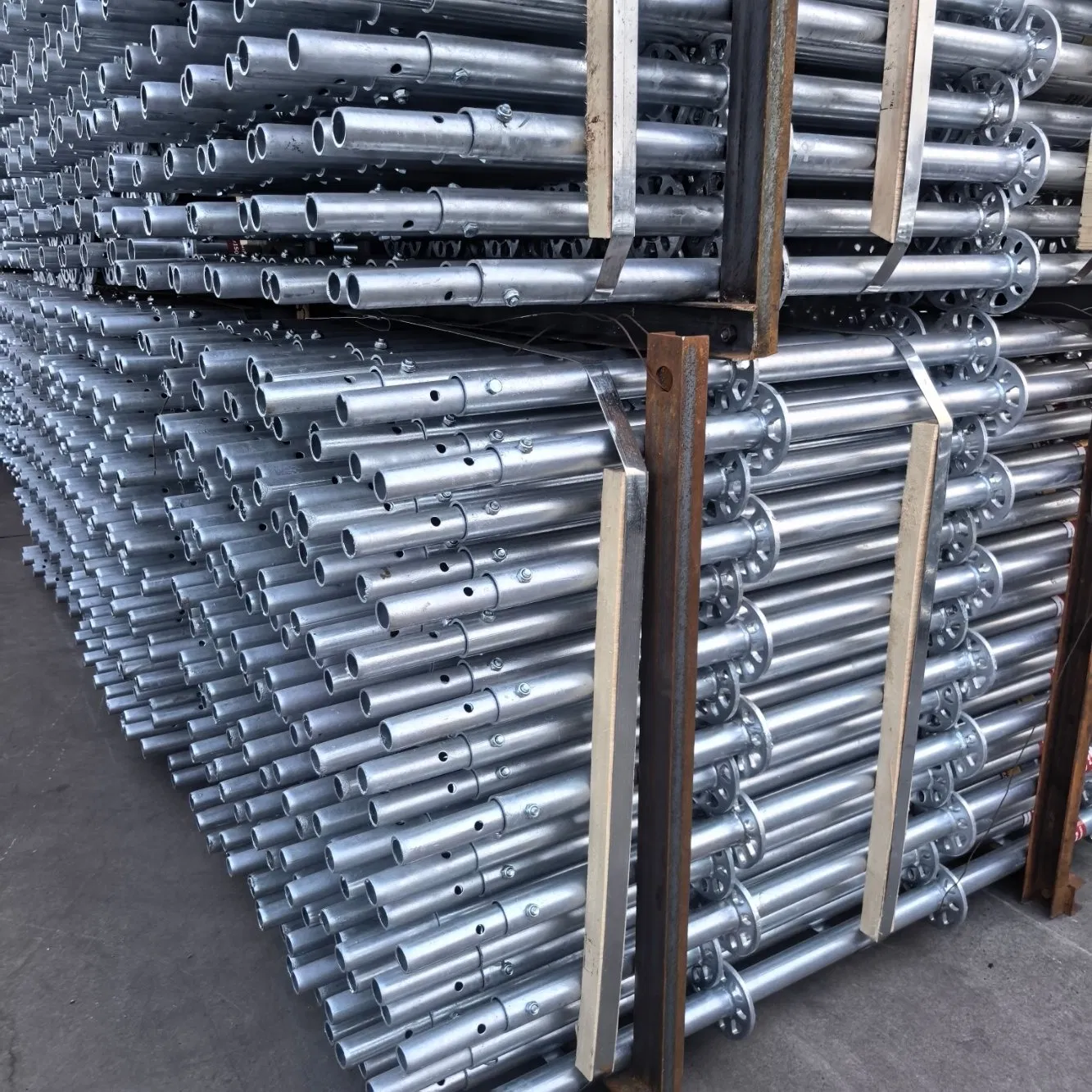 High Quality Anti Tilt Moisture Resistant Rust Proof Frame Scaffolding Ring Lock System