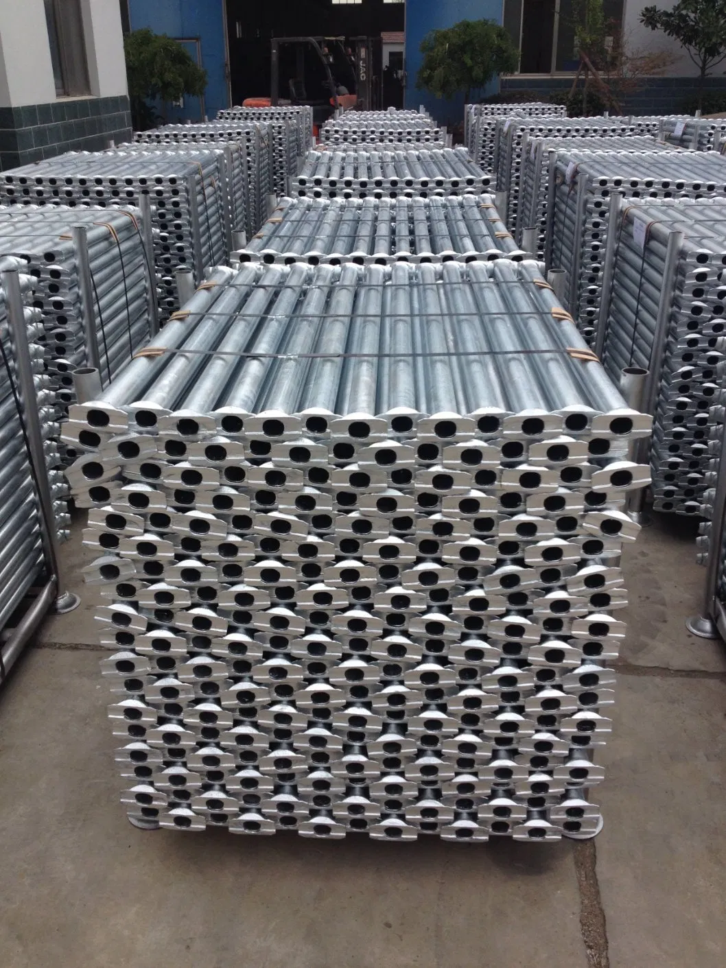 Portable Scaffolding System HS Scaffolding Cuplock Scaffold Standard / Vertical for Construction