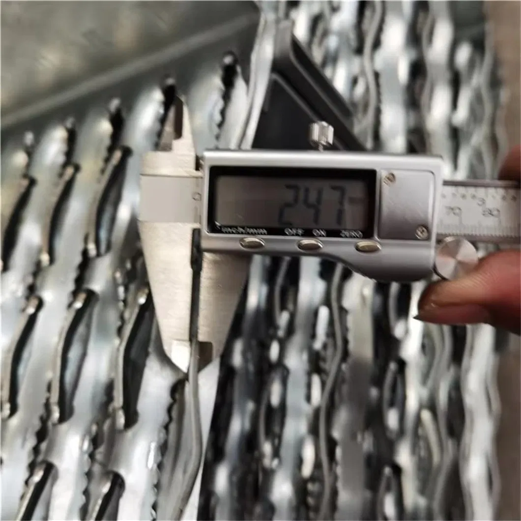 Aluminium Metal Grating Grip Strut Perforated Sheet Plank Anti Slip Stair Treads Grating Deck Crocodile for Stair Tread