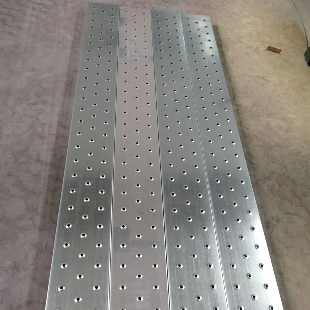 Xgf Factory Fast Delivery Customized Steel Plank for Scaffold