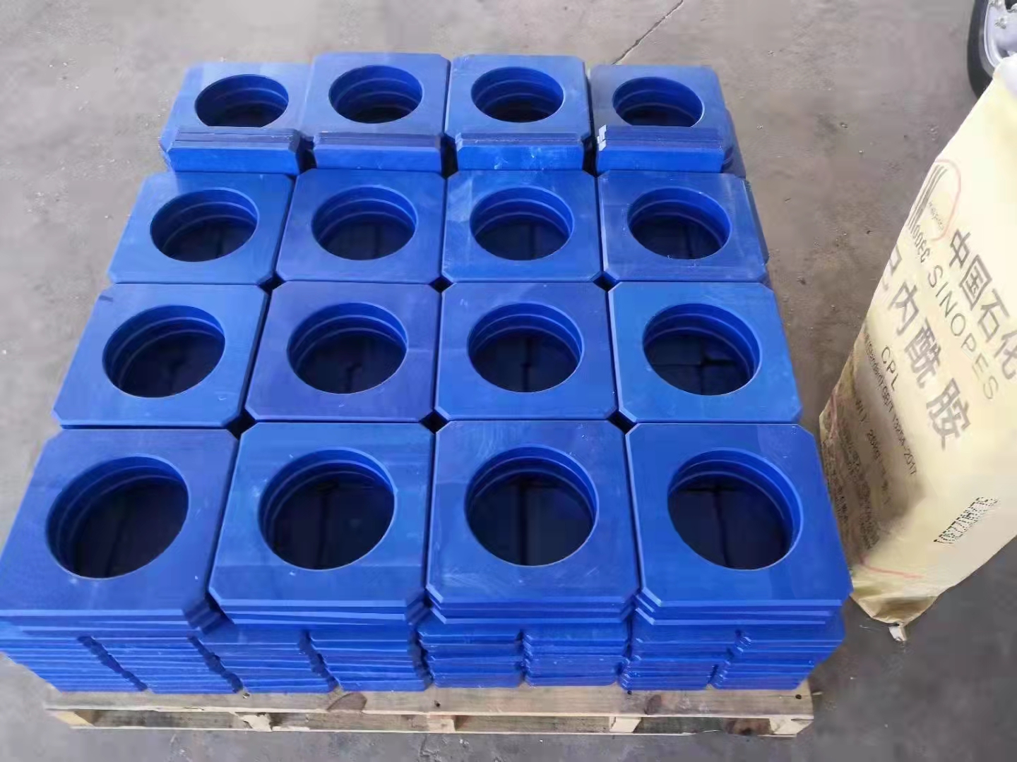 OEM China Engineering Premium High-End Strong Pure Nylon Plastic Rod And Bar Nylon Tube Nylon Flange Plastic Flange Manufacturers, Product