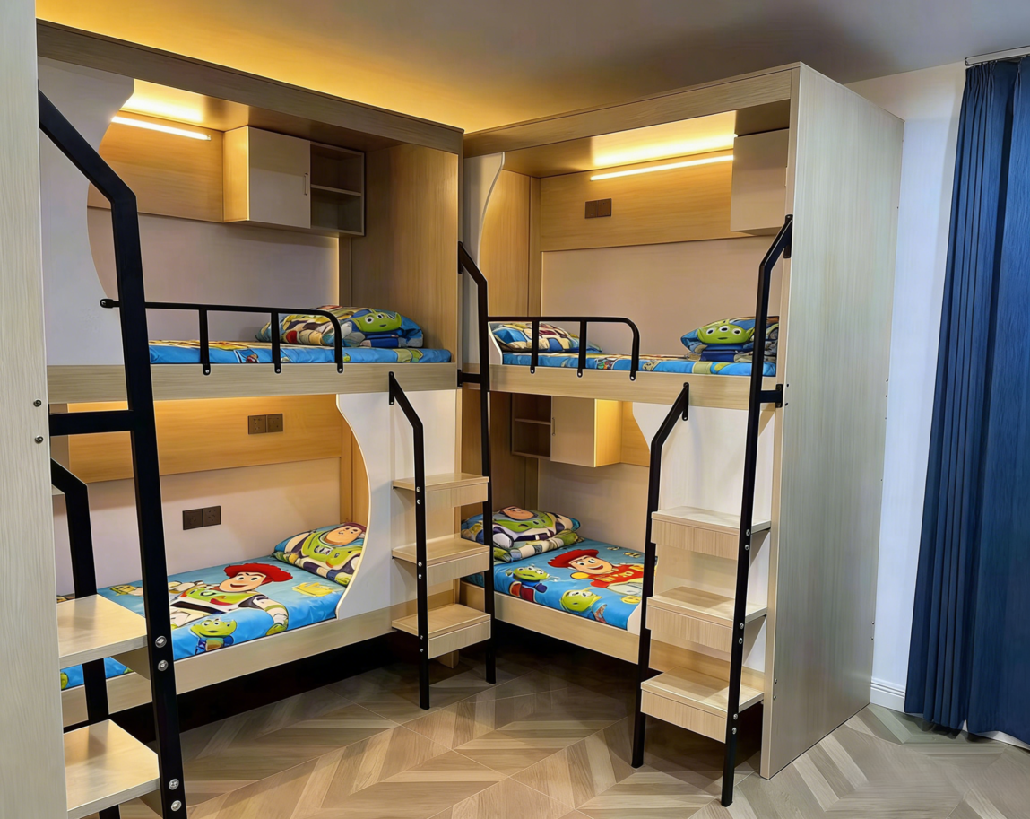Durable Noise-Free Child Loft Bed with Soundproof Curtains Side Ladders and Staircase Dormitory Metal Bunk Bed with Storage