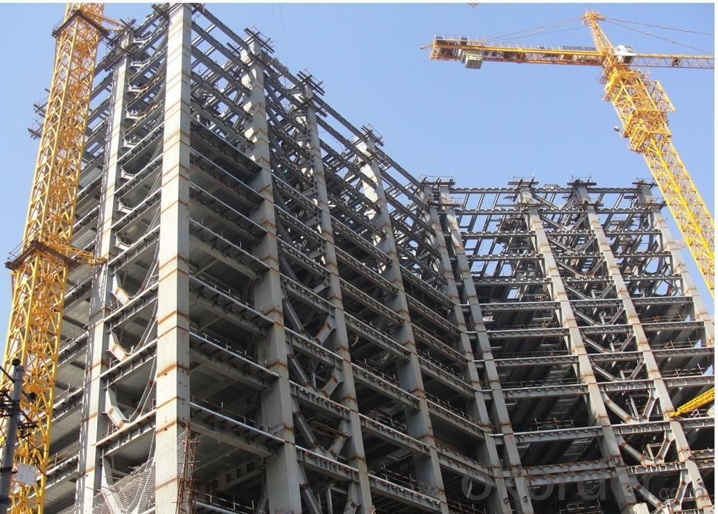 Modular Residential Buildings\Steel-Framed Apartment Buildings\Alloy Pedestrian Bridges\Combines Safety with Sleek, Modern Design.