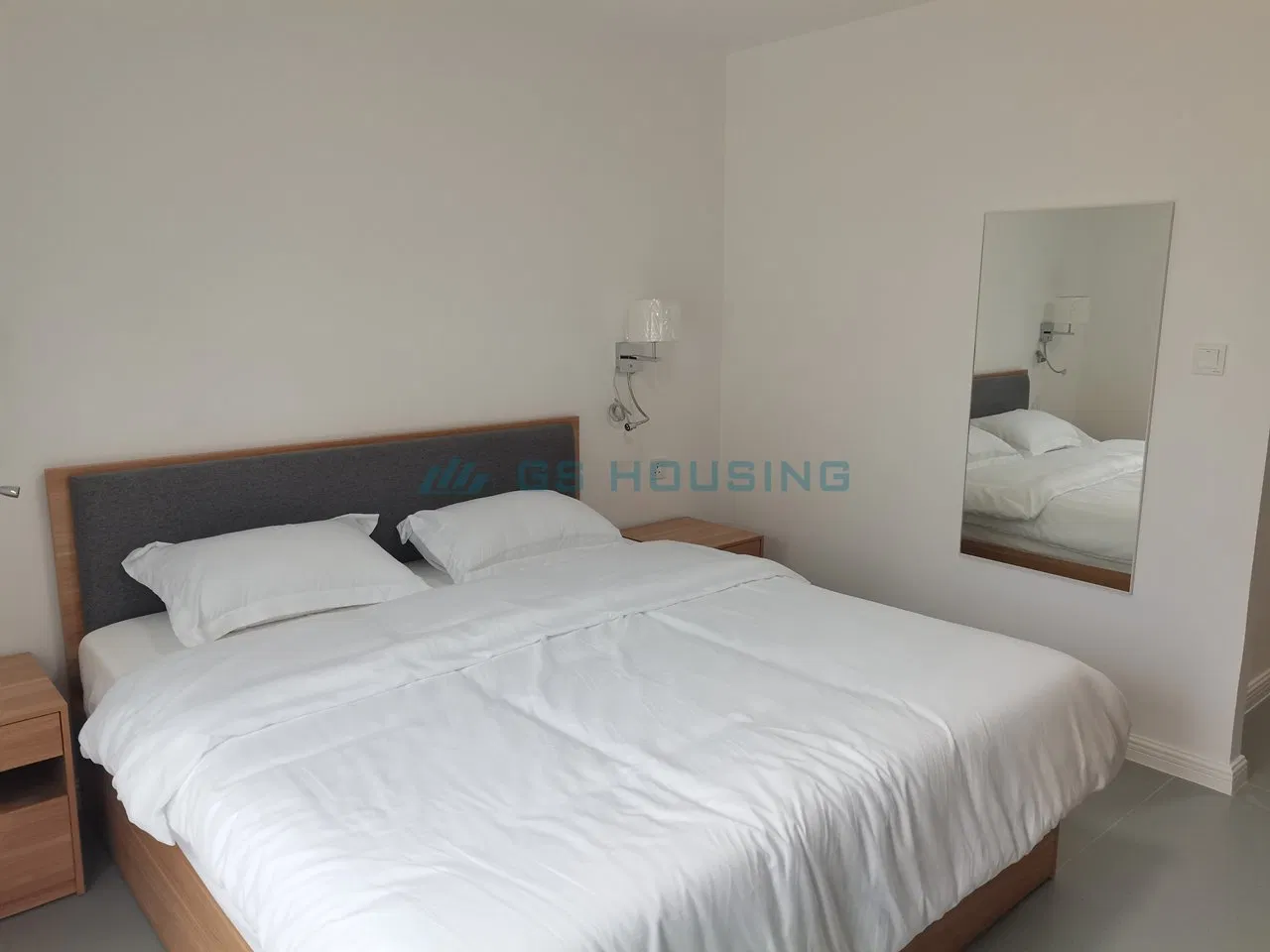 Fast Installation Temporary GS Housing Dormitory Living Flat Pack Container House 2 Storey Container House Turnkey Container House