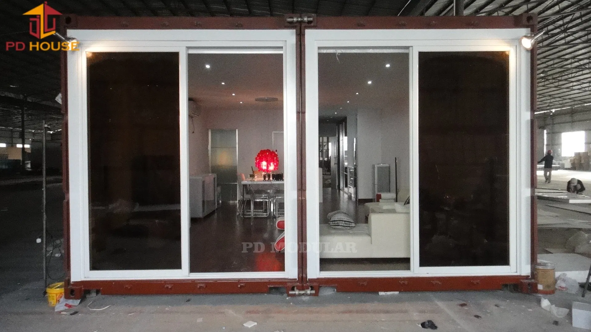 Prefabricated Integrated Capsule Home Prefab Mobile Light Steel Transportable Glass House Villa