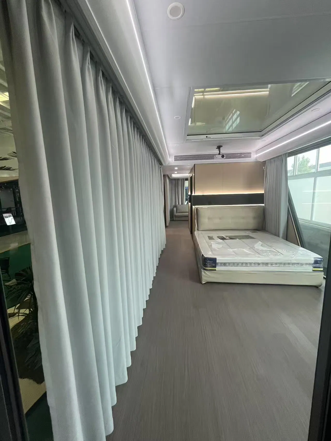 Modern Fashion Design Sound Insulation and Heat Insulation Modular Home with Bathtub